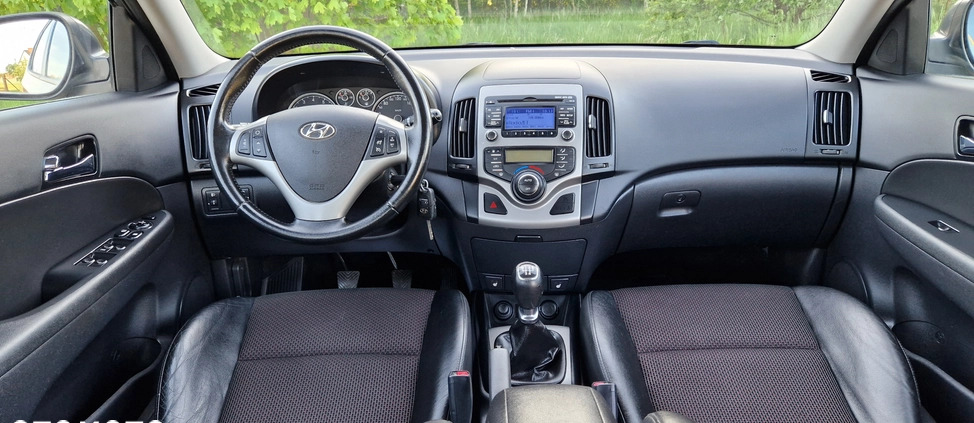 Hyundai I30 cena 20900 przebieg: 181000, rok produkcji 2011 z Bytów małe 781